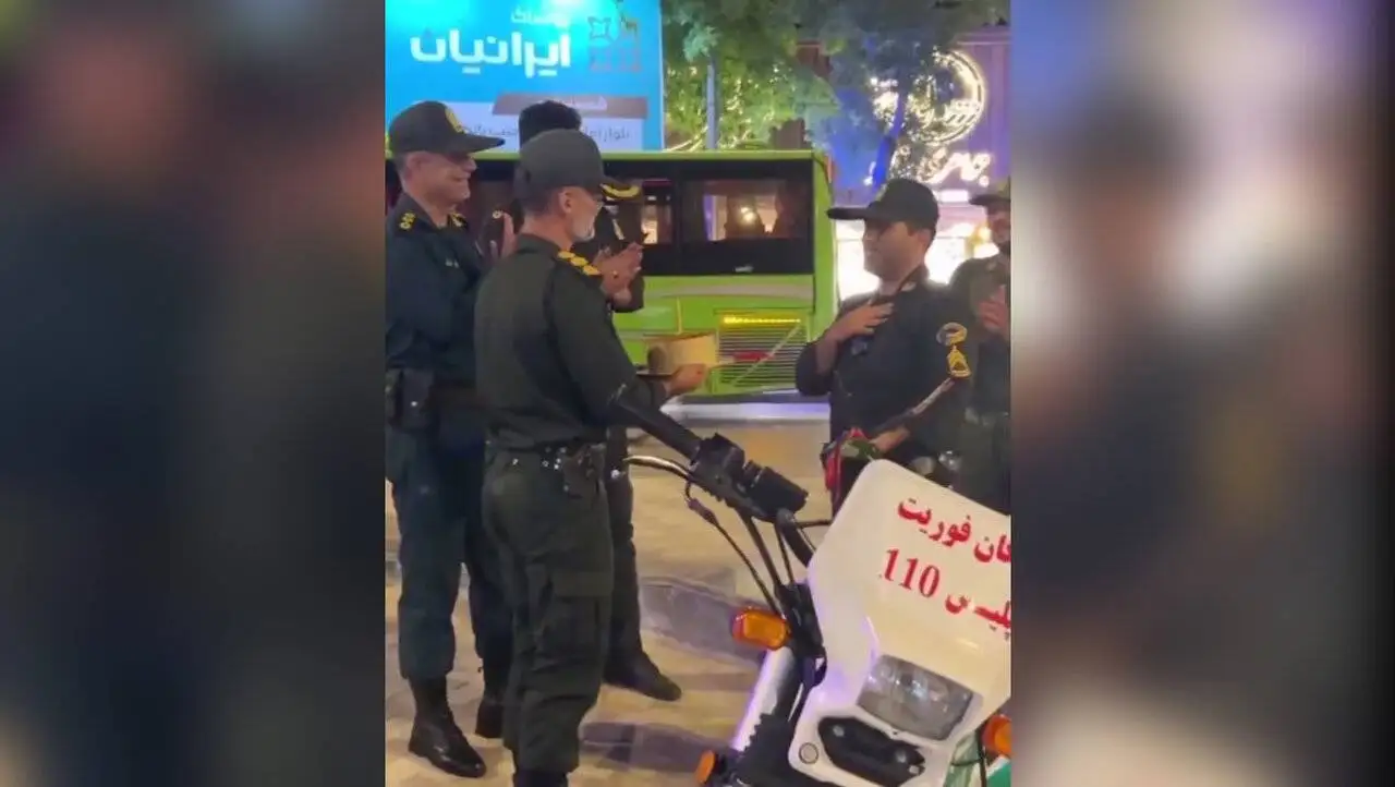 واکنش جالب کاربران اینستاگرام به جشن تولد یک پلیس : مگه پلیس ها هم جشن تولد می گیرند؟