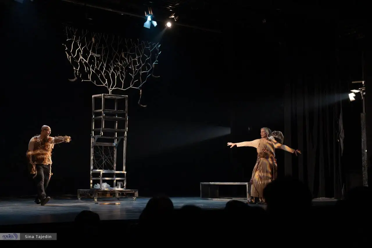 زنی که برای برگشت برکت به باغ به عقد درخت درآمد - گزارش تصویری نمایش (عروس انار)