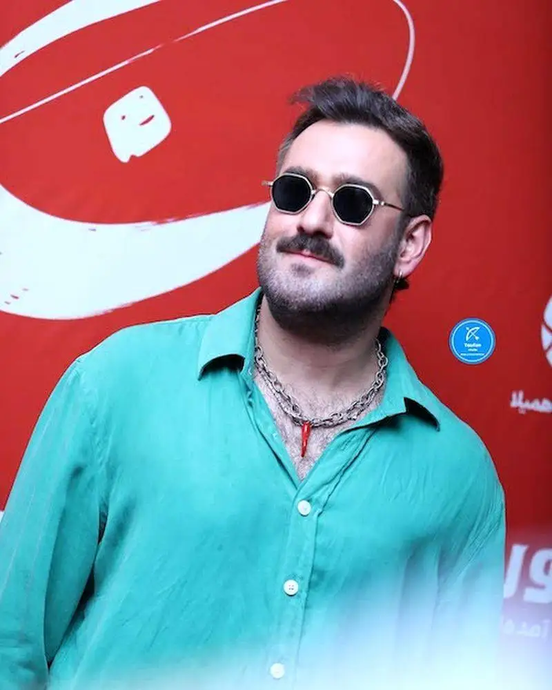 پیراهن سبز و چروک نیما شعبان نژاد سوژه مراسم اکران شد!