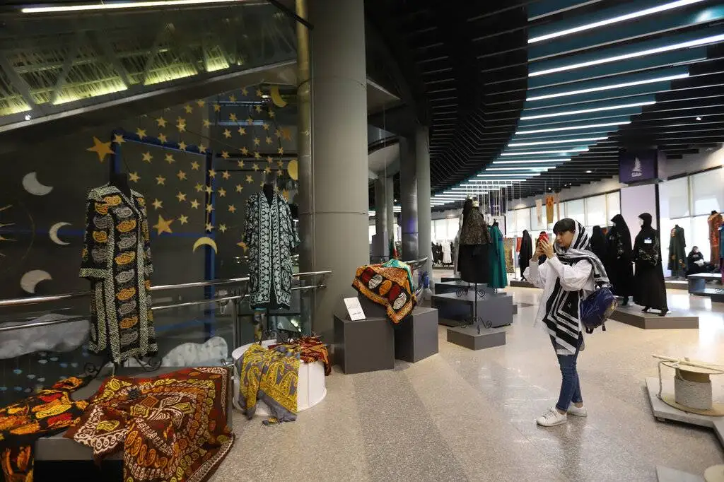 دنبال لباس اجتماعی برای زن و مرد هستیم - با صدای بلند اعلام می کنم همه باید پاسخگو باشند