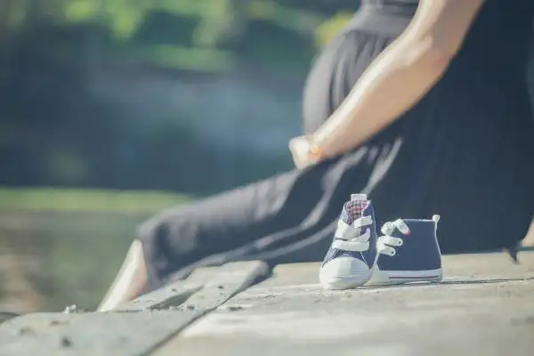 بهترین سن بارداری در خانم ها ؛ آیا سن آقایان هم در بارداری مؤثر است؟