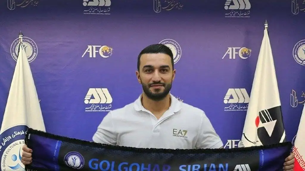 تصویر - هافبک سابق پرسپولیس و تراکتور در گل گهر