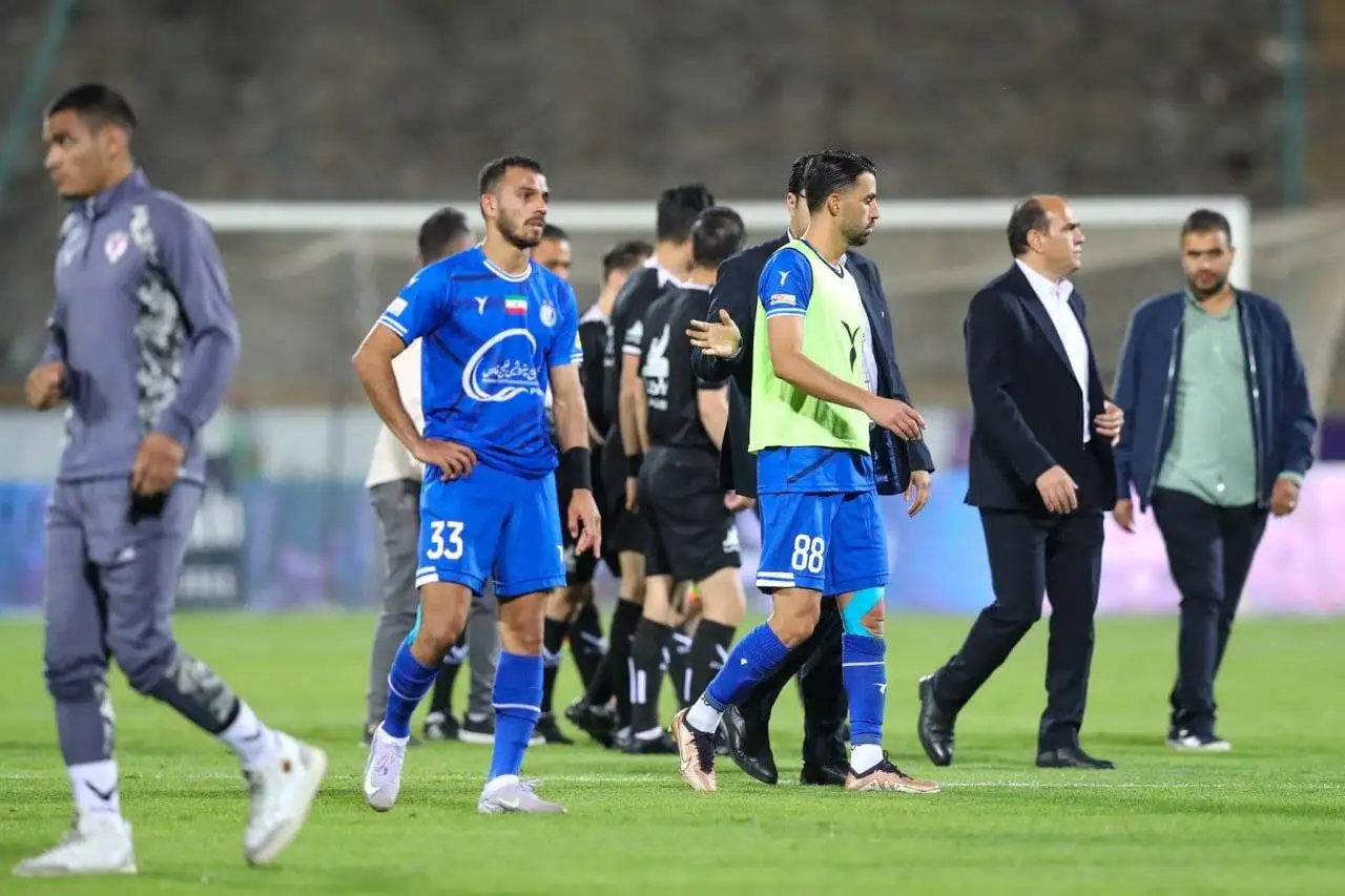 رقابت تنگاتنگ استقلال و پرسپولیس در لیگ 24 - کی ناکام تر است؟