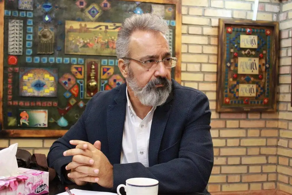 85 تا 90 درصد دانش آموزان انگیزه ای برای یادگیری ندارند - مخالفت نهادهای قدرت با تغییر محتوای آموزشی - از معلمان 80 ساله درخواست بازگشت به کار دارند