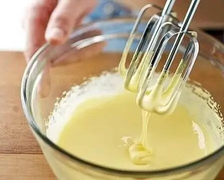 سس سیر خانگی ؛ طعمی غلیظ ، معطر و همه کاره برای ارتقای هر غذا + روش تهیه