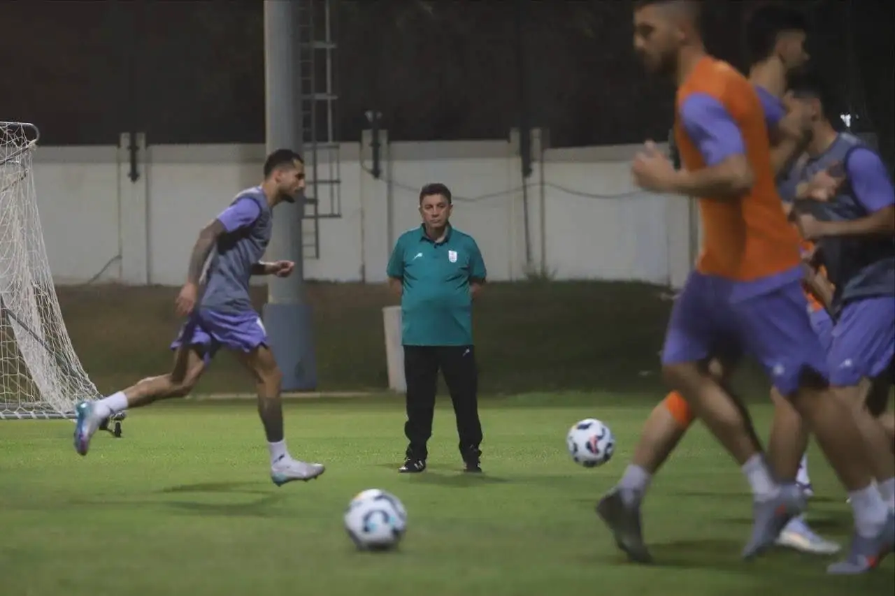 تصاویر نخستین تمرین تیم ملی با لژیونرها در العین