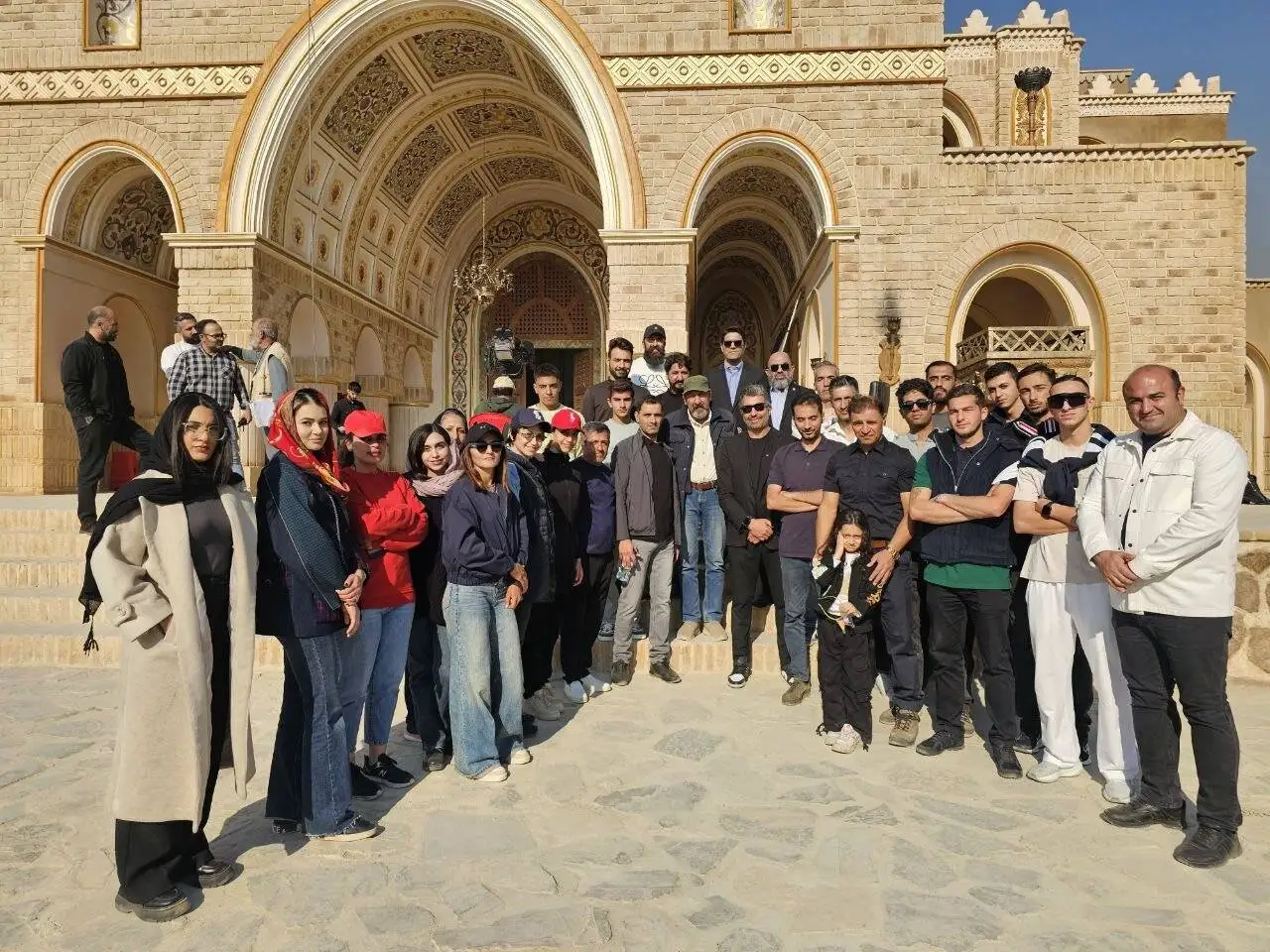 عکس - ستاره های ورزش هنرپیشه می شوند!- ایفای نفش ستاره های چوگان در یک سریال جذاب تاریخی